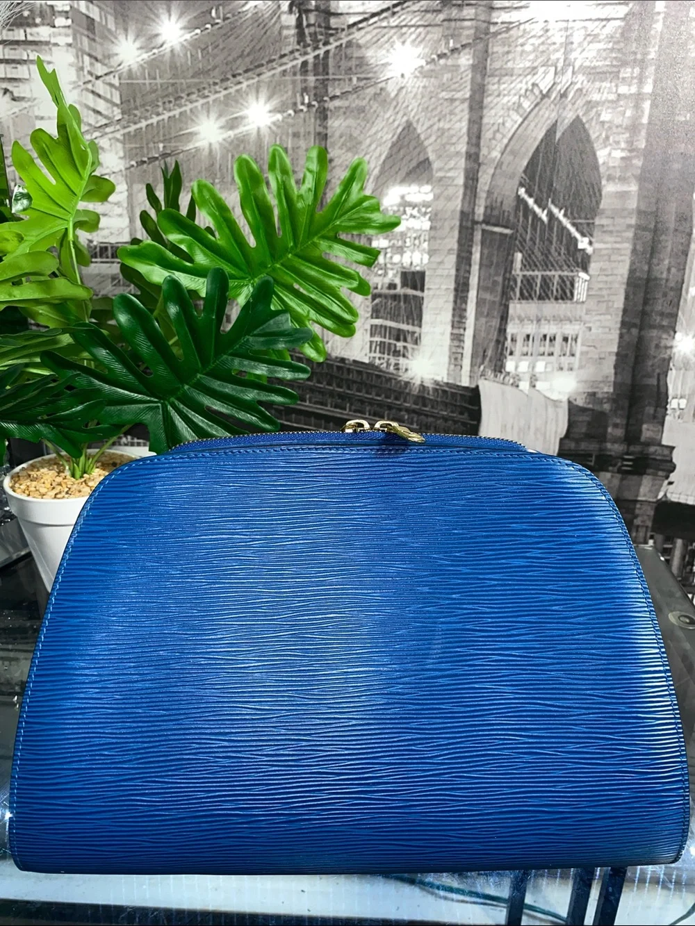 Authentic Rare LOUIS VUITTON Epi Blue Leather Dauphine GM Pouch Bag